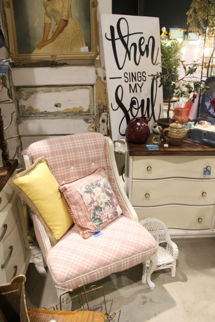 The Blue Building Antiques, Alabaster AL Vintage Market Days of Mobile Pink Upholstered Chair