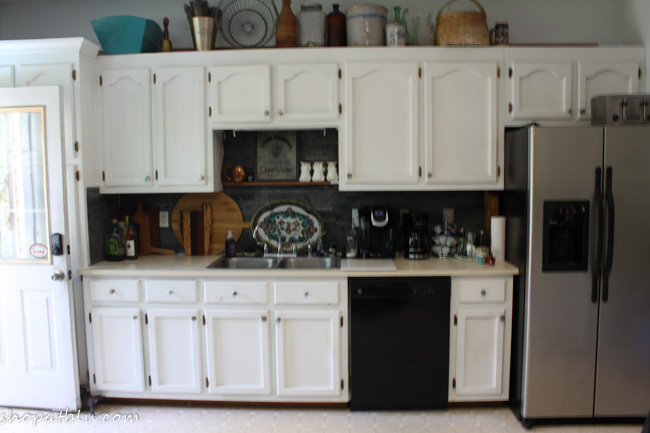 The Blue Building Antiques Shopatblu My Tuscan Inspired Kitchen Painted Cabinets Before Refresh