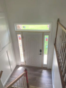 the-blue-building-antiques-shopatblu-entryway-100-dollar-room-challenge-primed-door