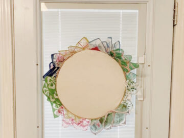 shopatblu vintage handlkerchief DIY door wreath