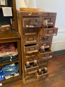 shopatblu Elizabethton coffee shop antiques