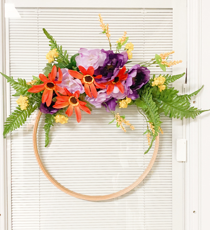 How to wrap a wreath hoop with florist tape 
