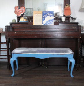shopatblu diy upcycled piano bench after