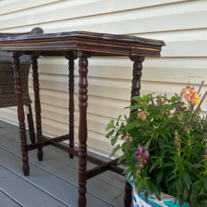 shopatblu upcycle thrift store antique radio table snap featured